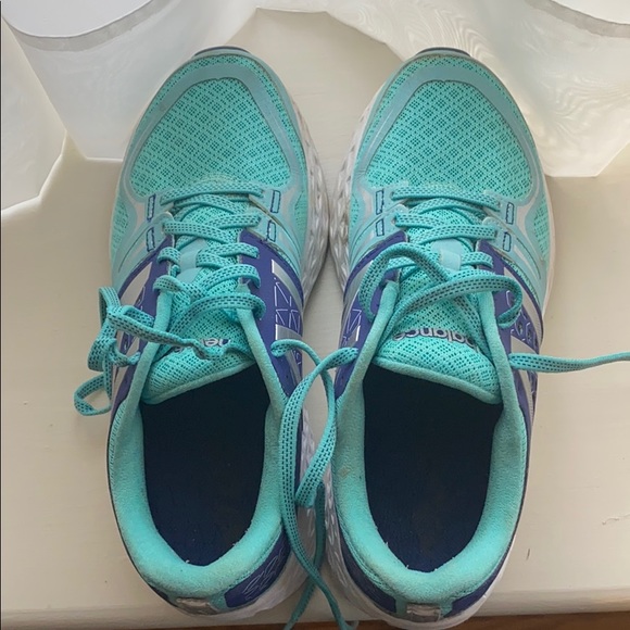 Running shoes - Picture 4 of 5